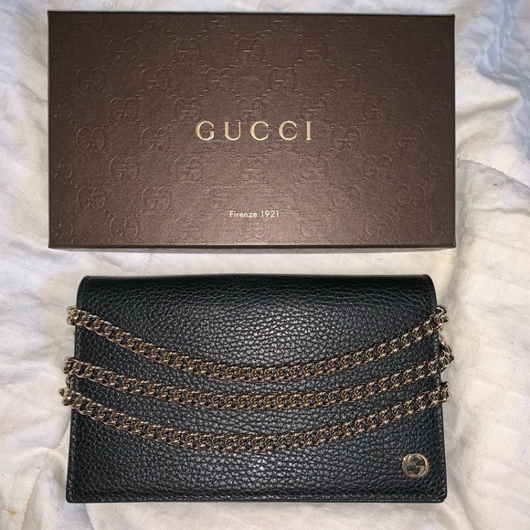 Gucci Handbags - Gucci Chain Crossbody